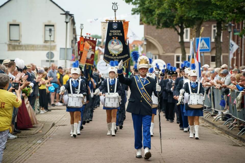 Sjöttefiës bie ós in ‘t dörp